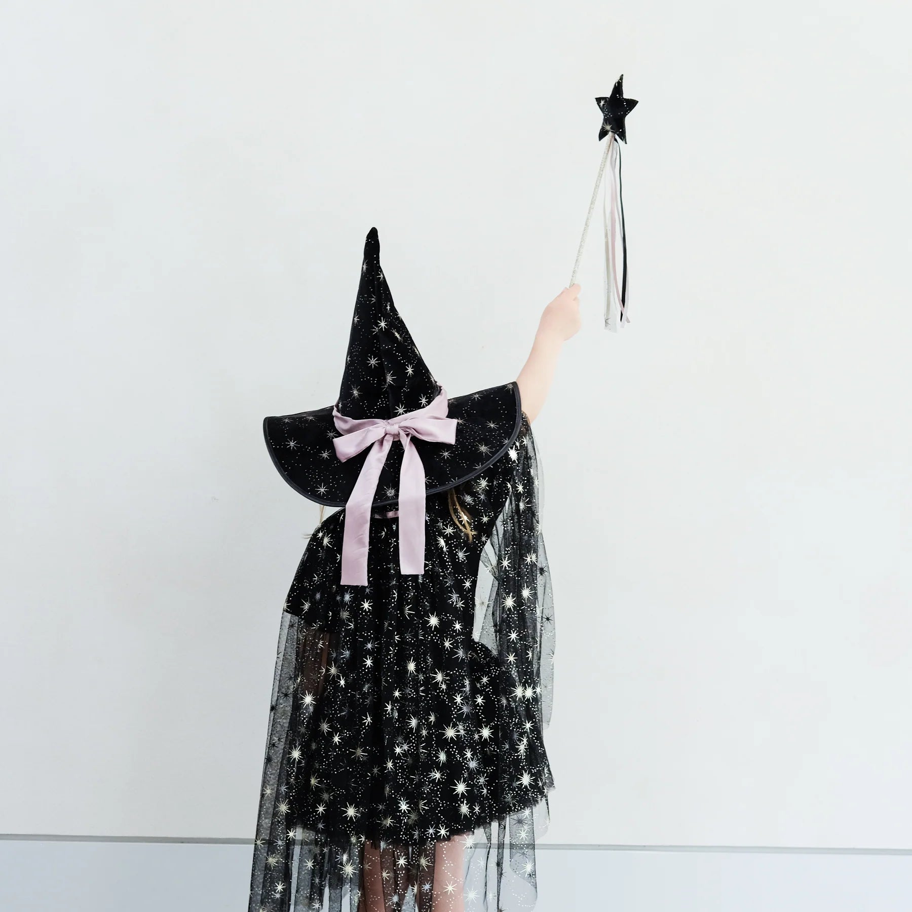 Mimi & Lula Agatha Tulle Witch Cape