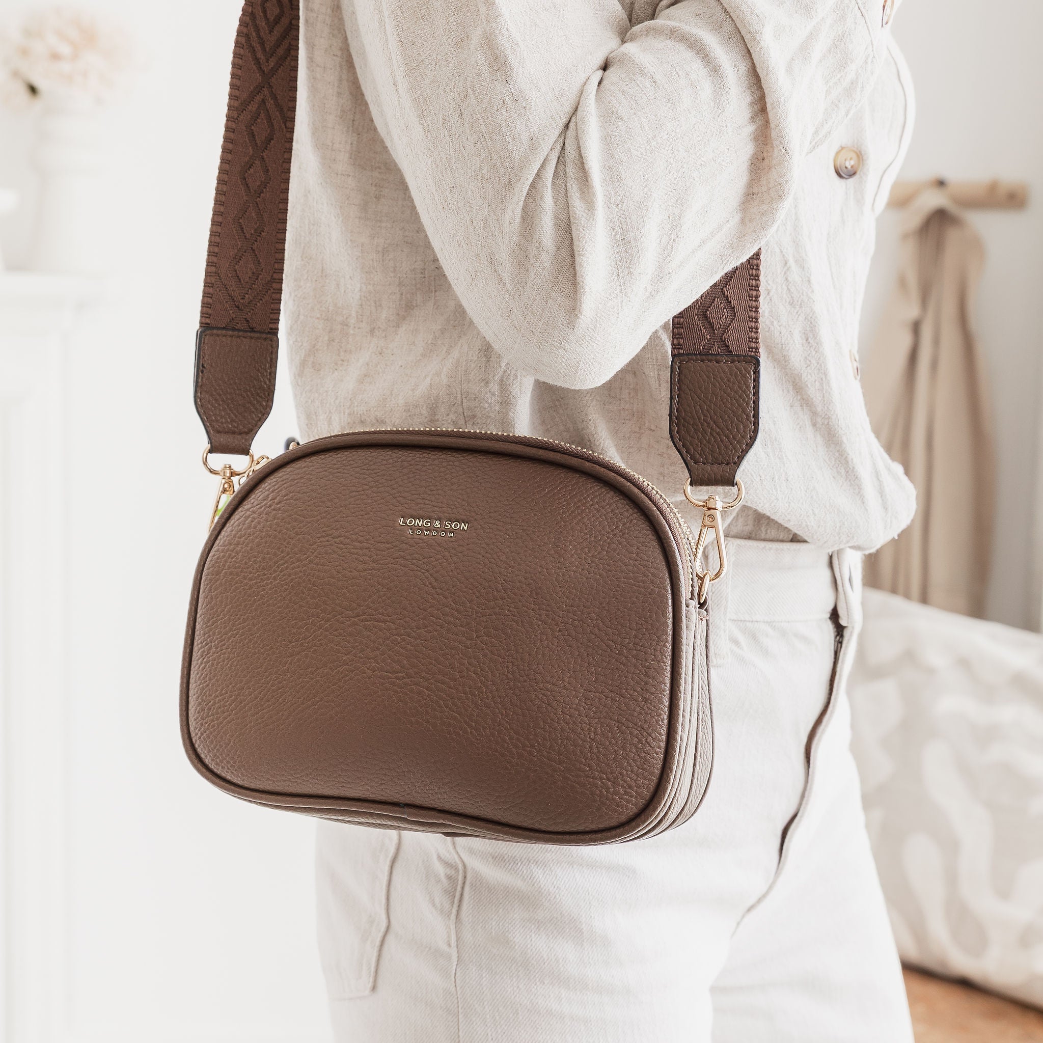 Vegan Crossbody Strap Bag