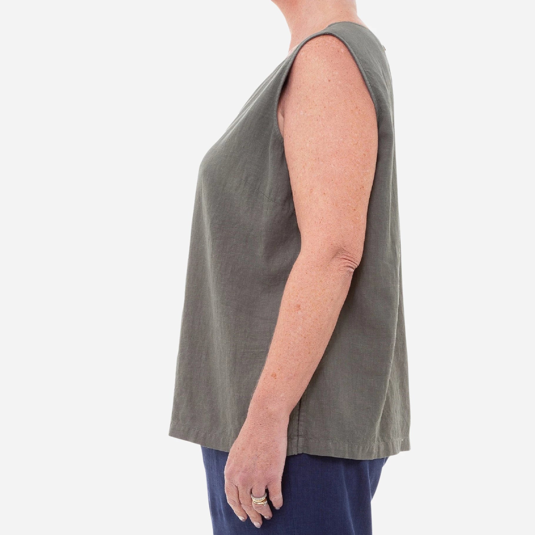 Linen Keyhole Shell Vest