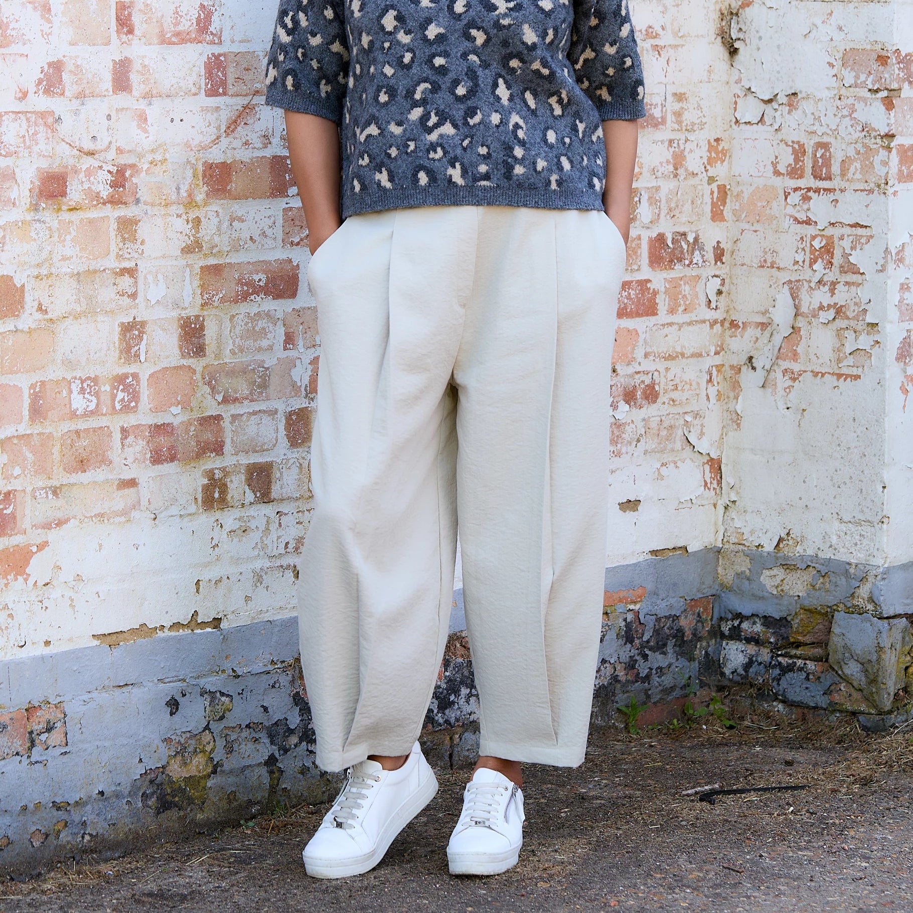 Twill Pleat Front Elastic Waist Trouser