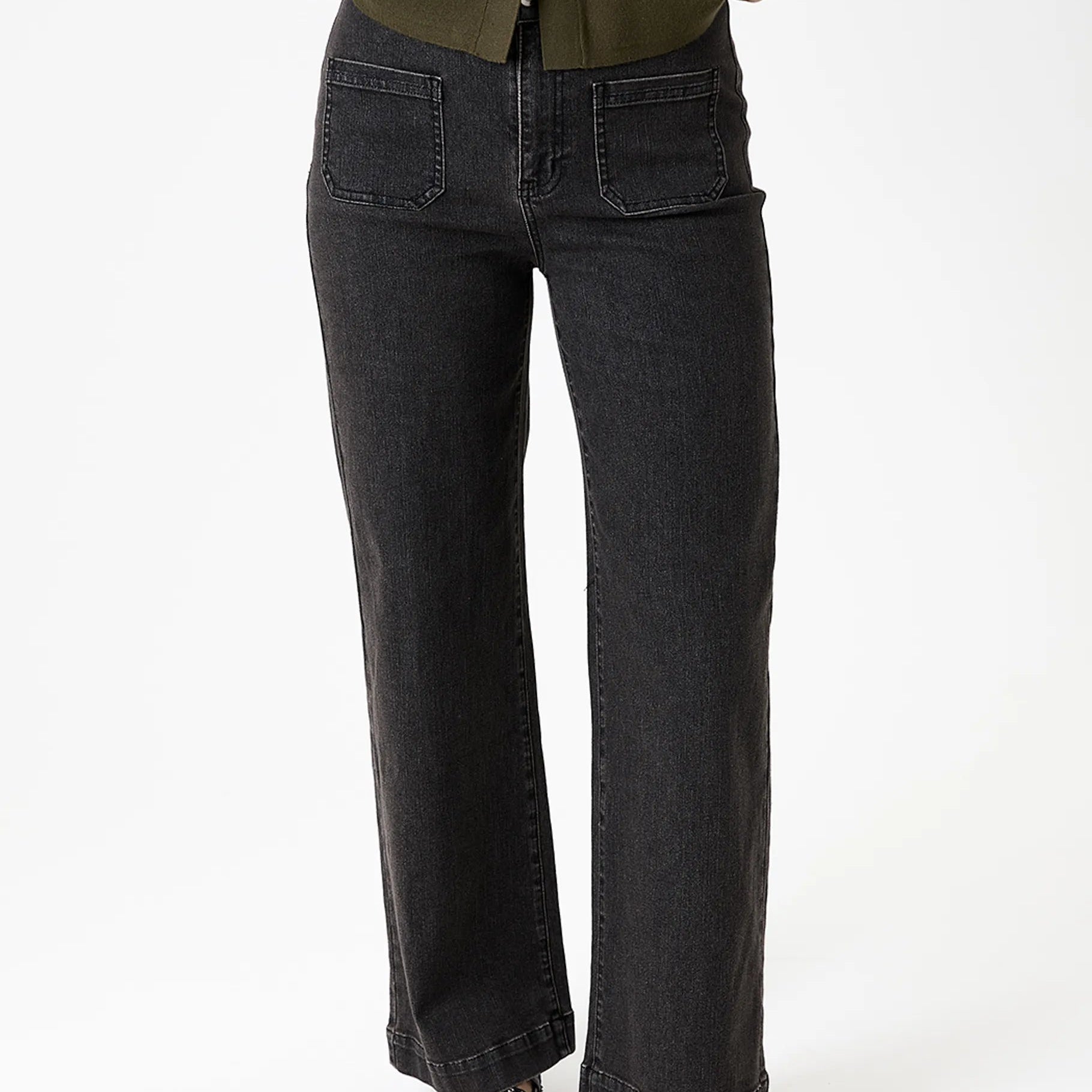 Denim Patch Pocket Front Wide Leg Jean