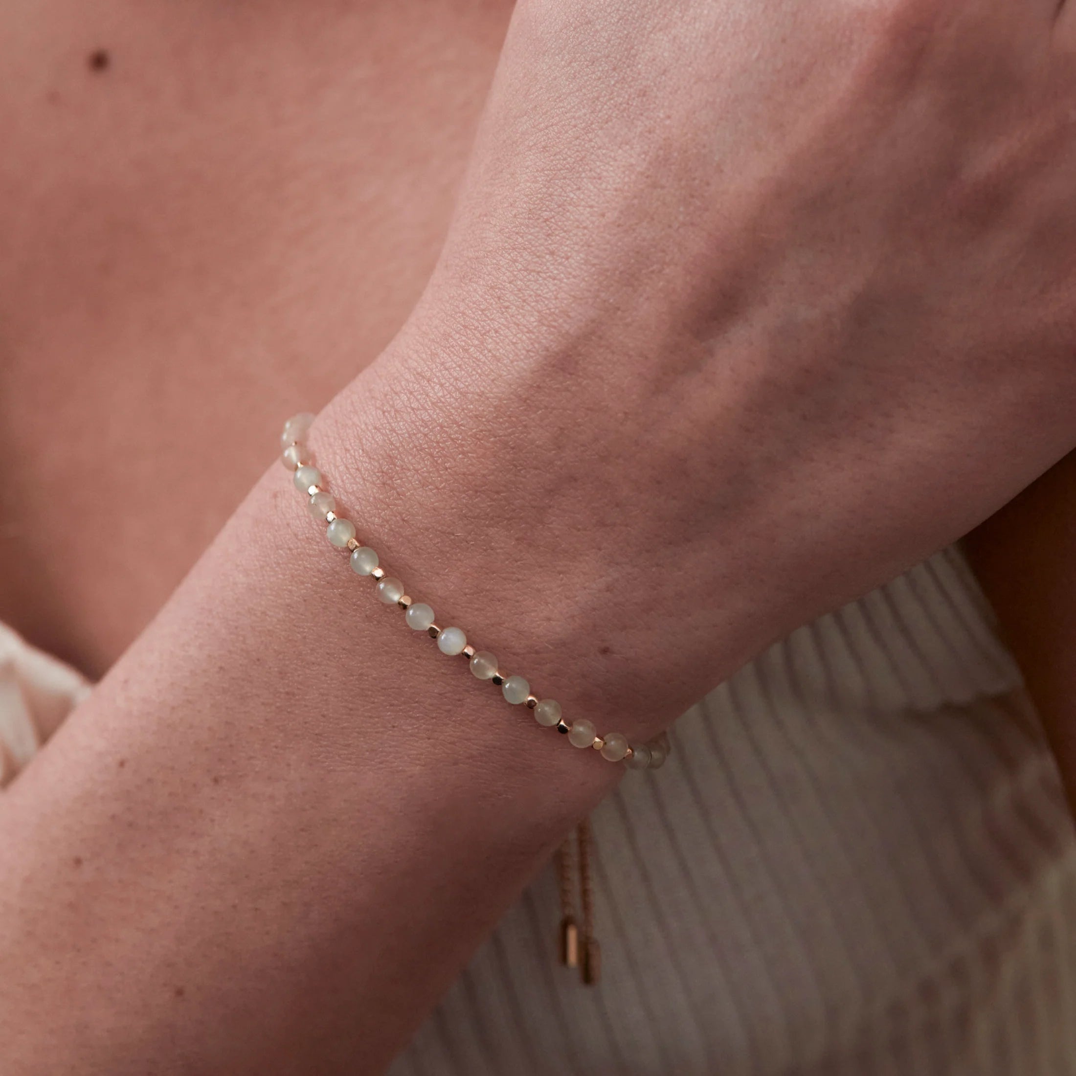 Wellness Prehnite 'Peace' Amelia Gemstone Bracelet