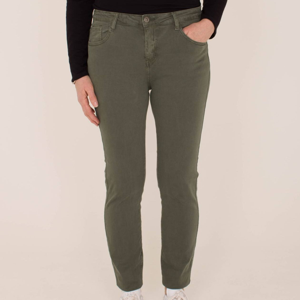 Super Stretch Skinny Jeans