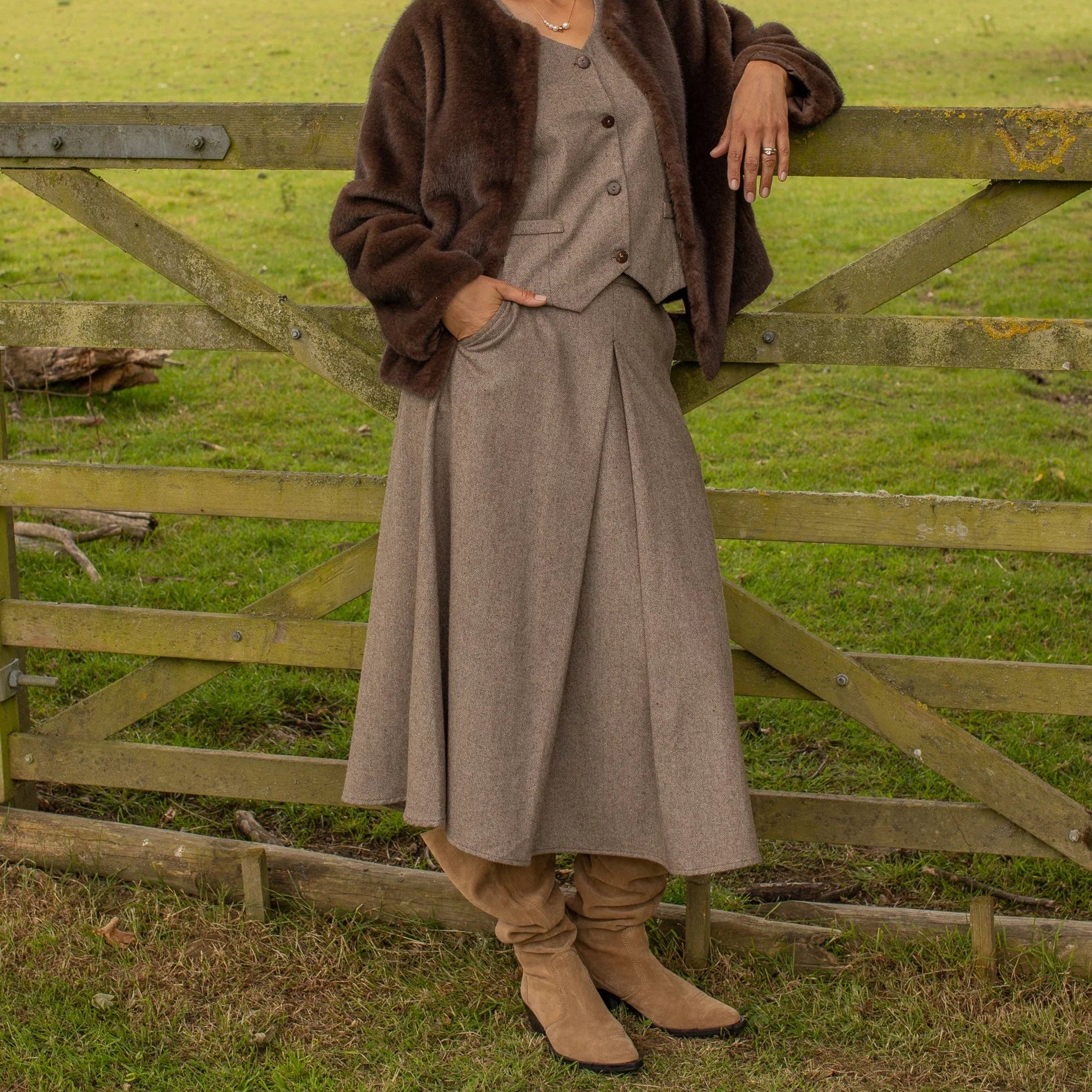 Chalk Tamara Skirt