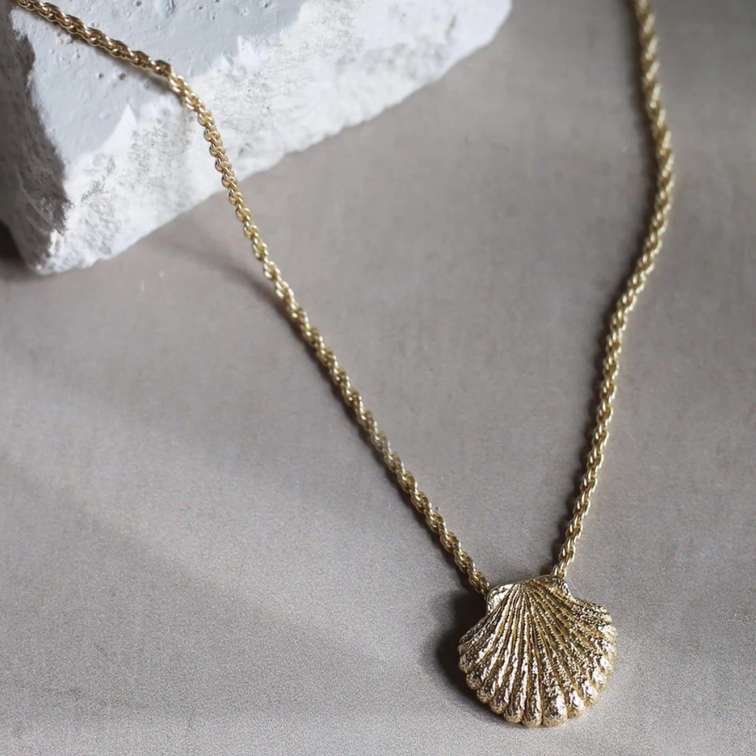 Tutti & Co Shell Necklace