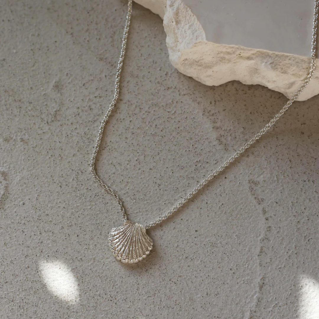 Tutti & Co Shell Necklace