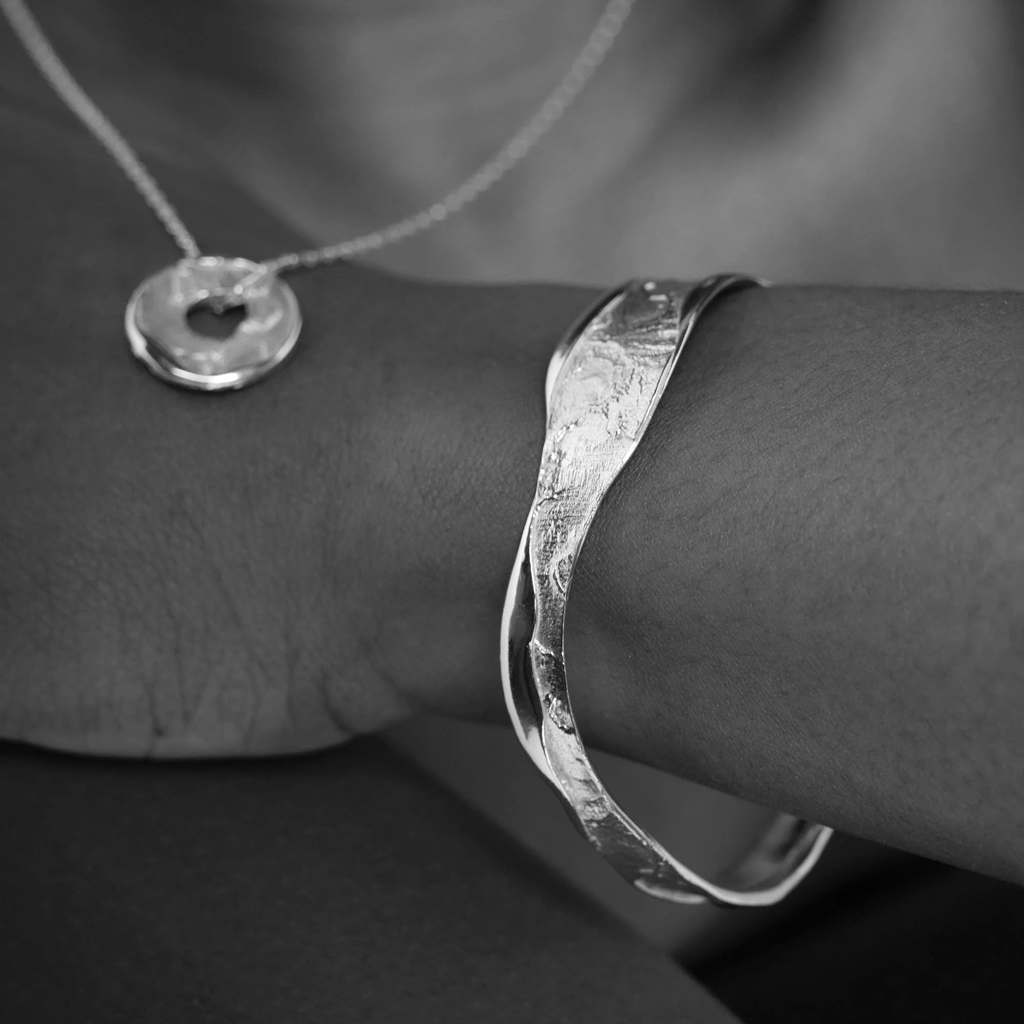 Tutti & Co. Edge Bangle