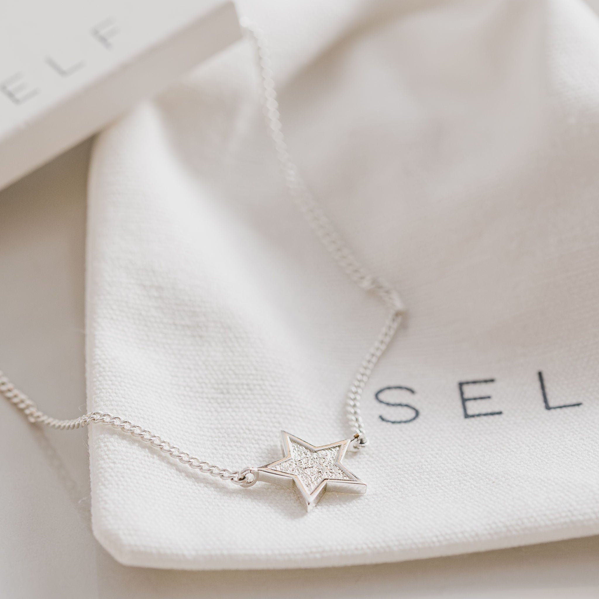 'The Astra' Textured Star Bracelet