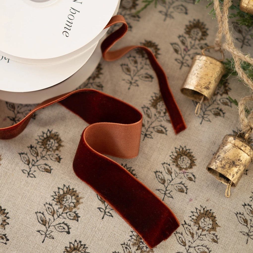 Chestnut Brown Velvet Christmas Ribbon - 5m (Thin 9mm)