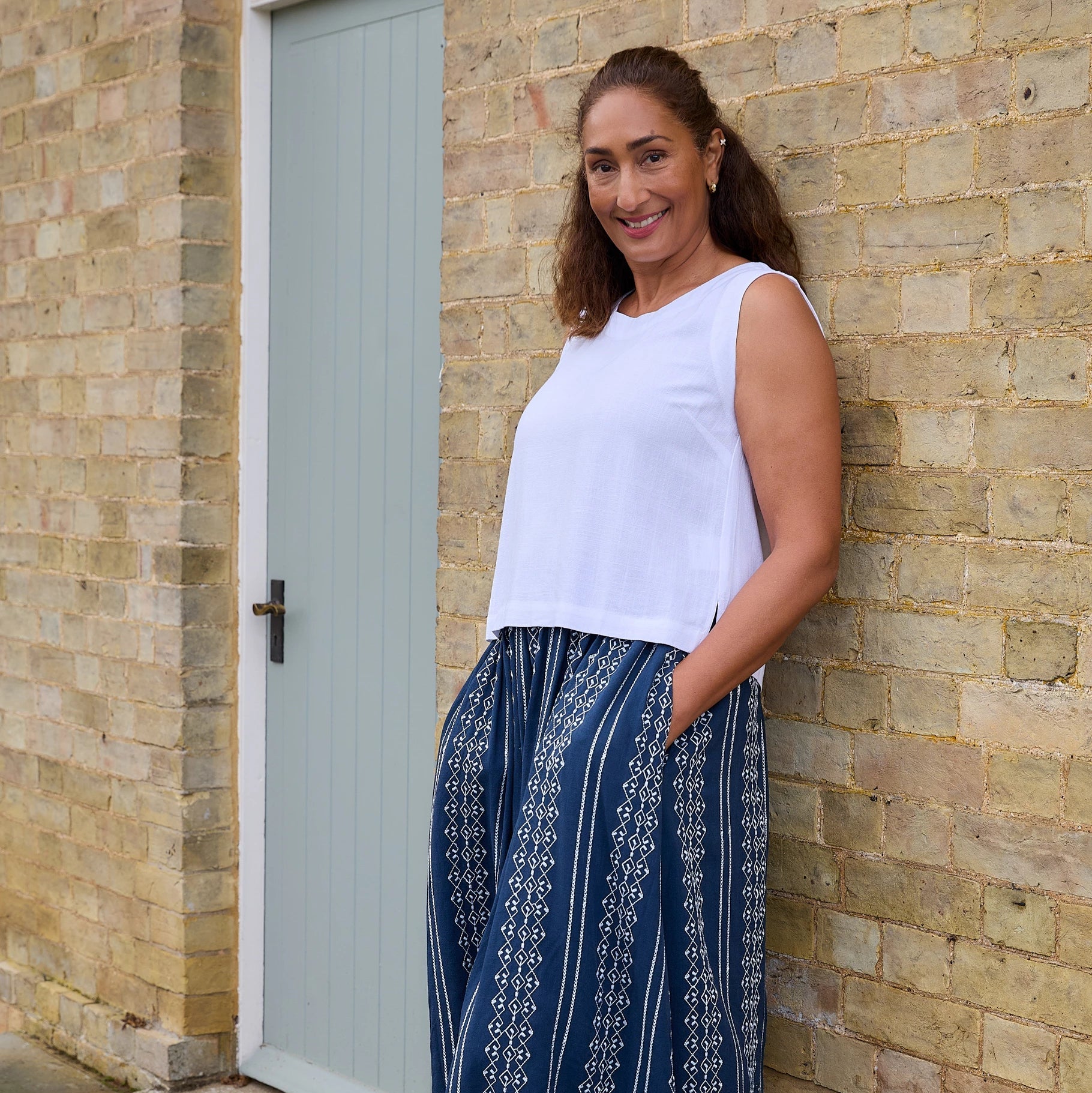 Linen Viscose Button Back Vest