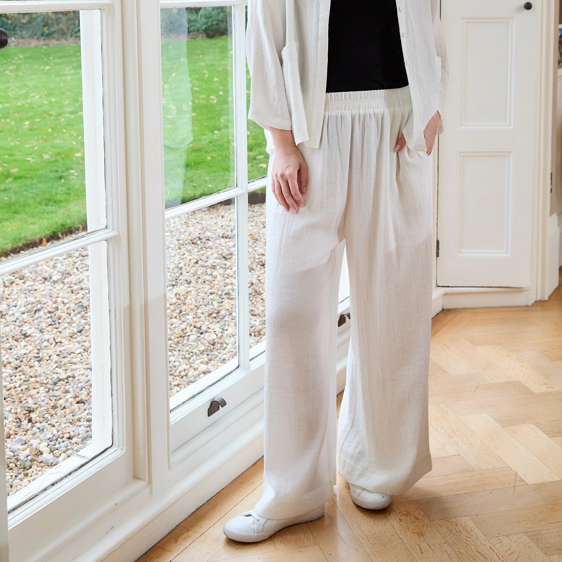 Ripple Elastic Waist Palazzo Pants