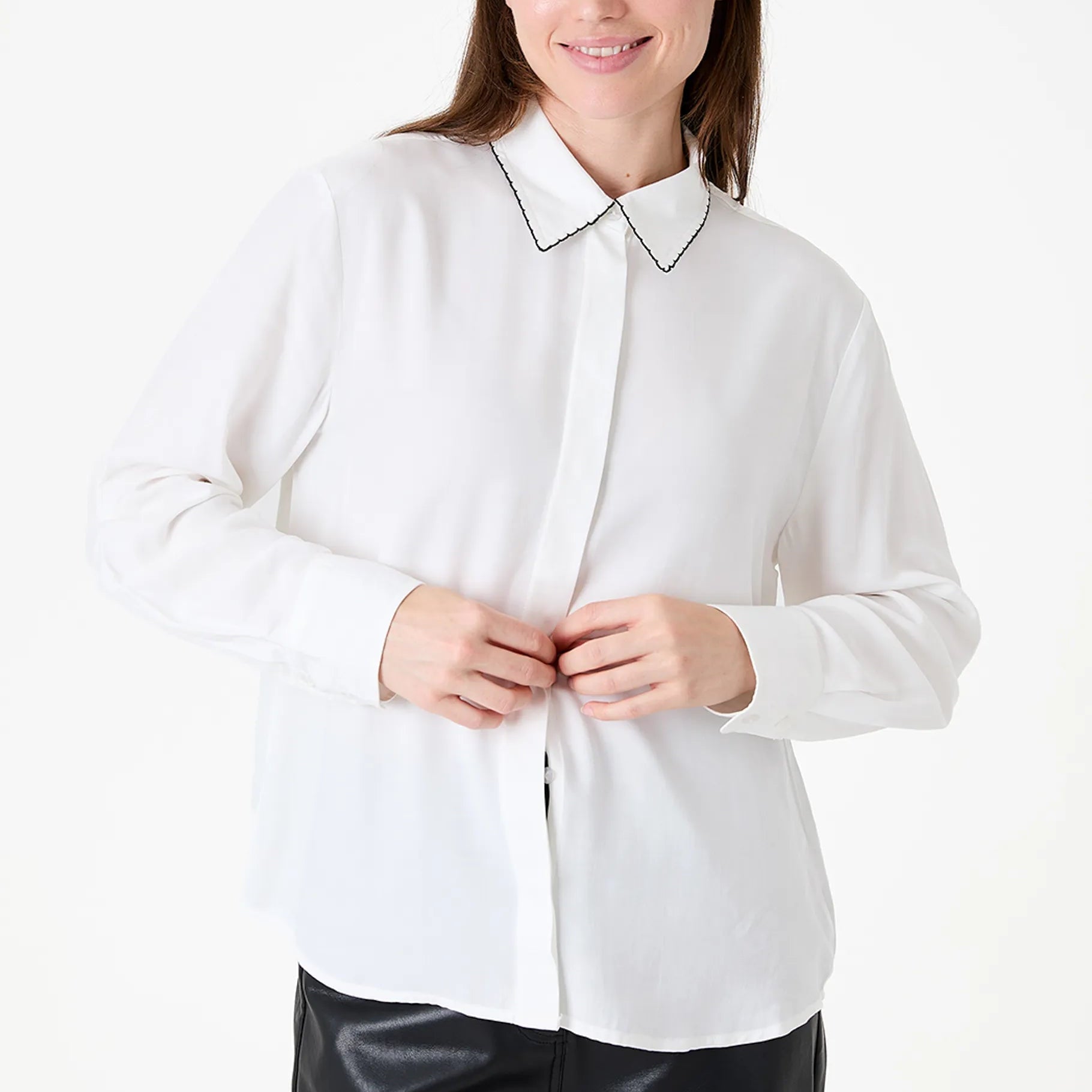 Scallop Edge Collar Shirt
