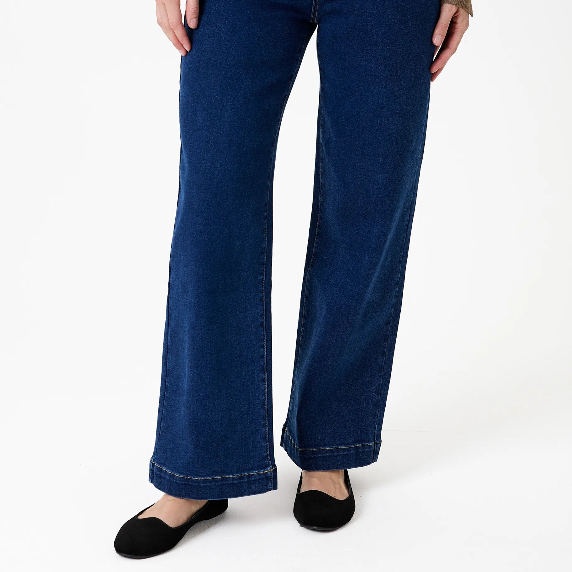 Denim Patch Pocket Front Wide Leg Jean