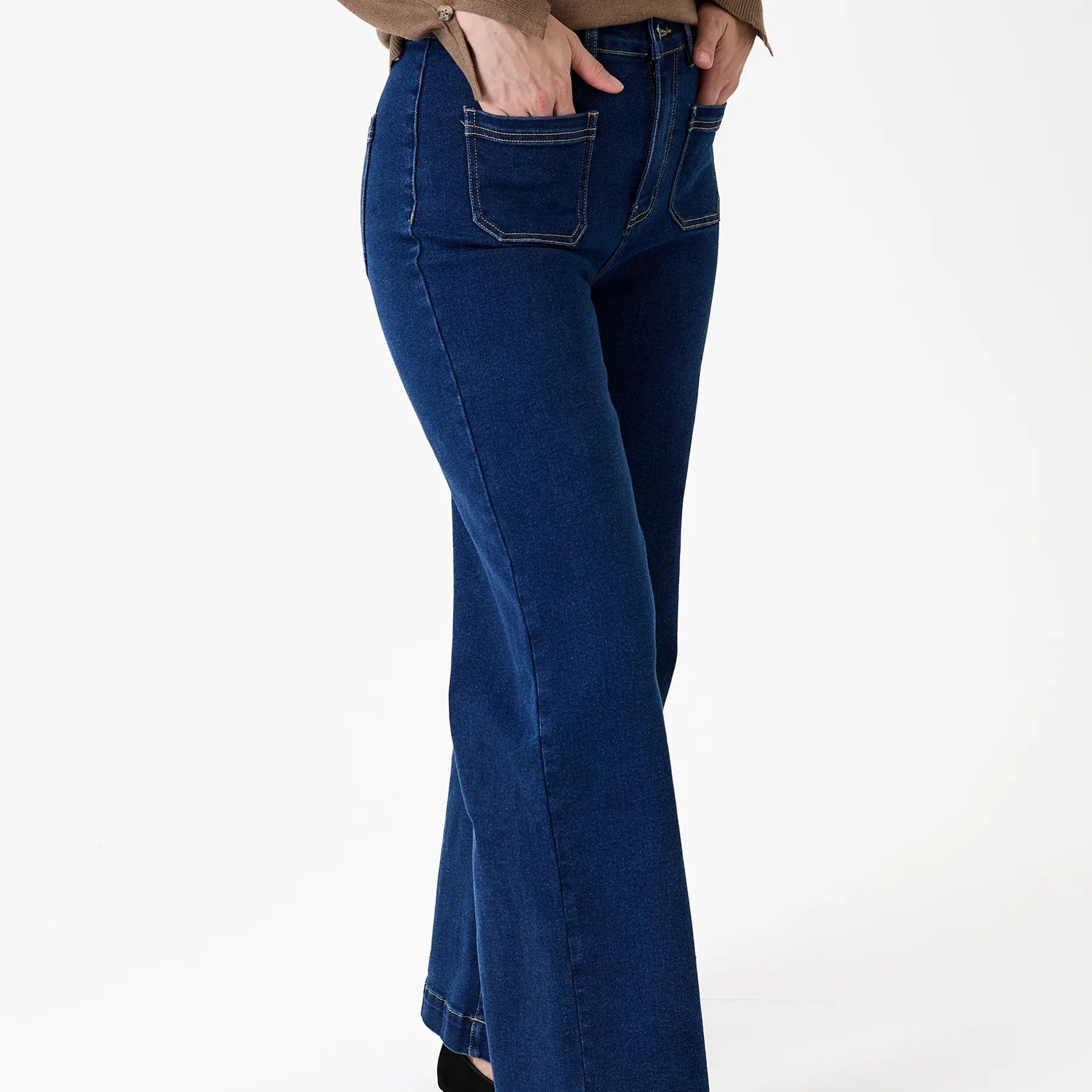 Denim Patch Pocket Front Wide Leg Jean