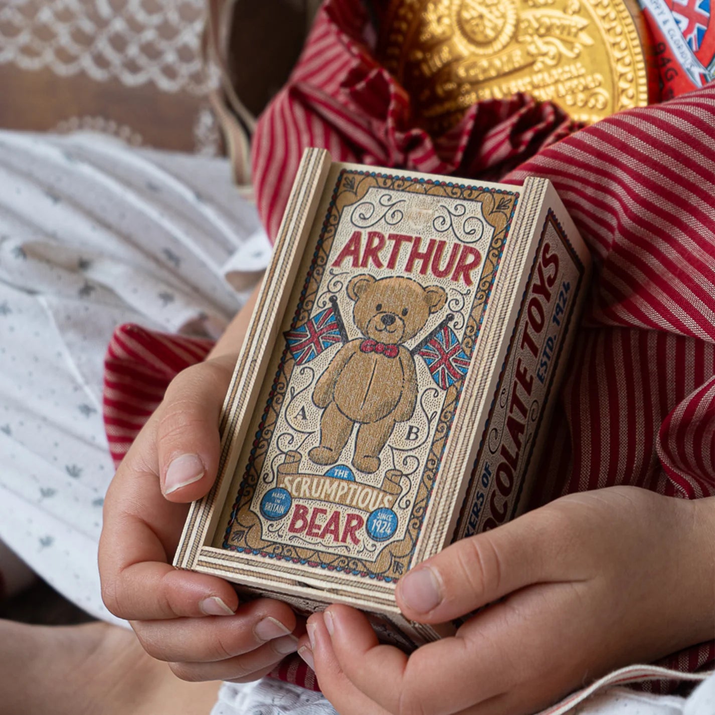 Milk Chocolate Arthur the Bear Box