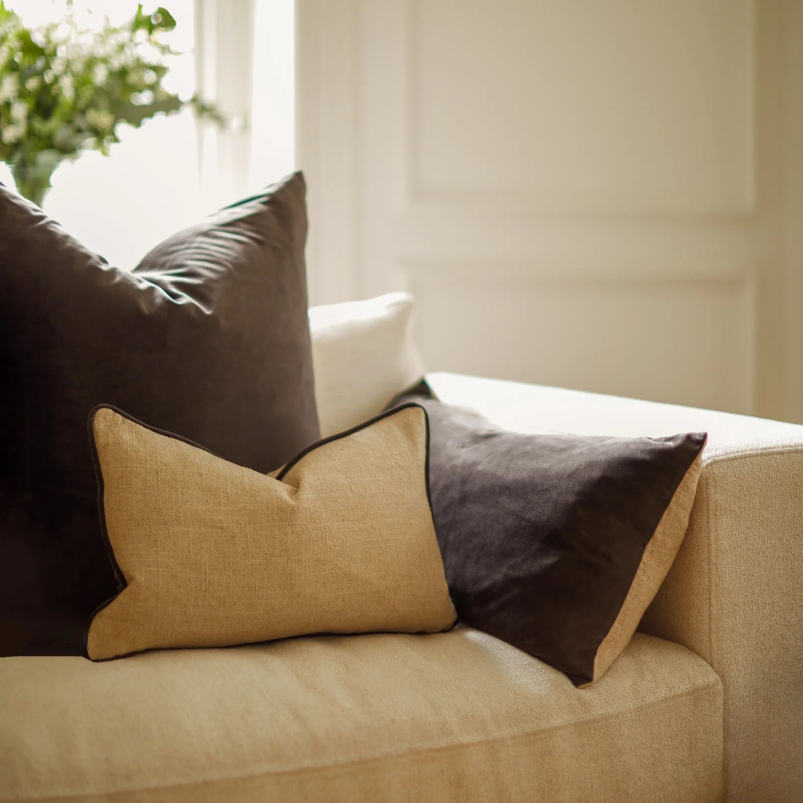 Chalk Bertie Small Ramie Cotton Oblong Cushion