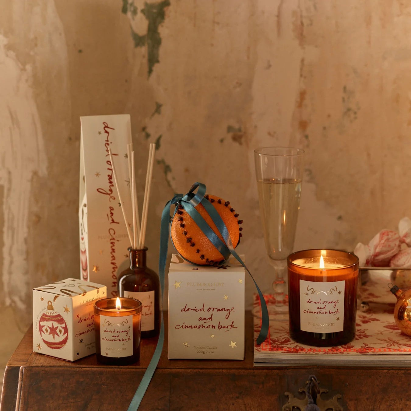 Plum & Ashby Dried Orange & Cinnamon Bark Votive Candle