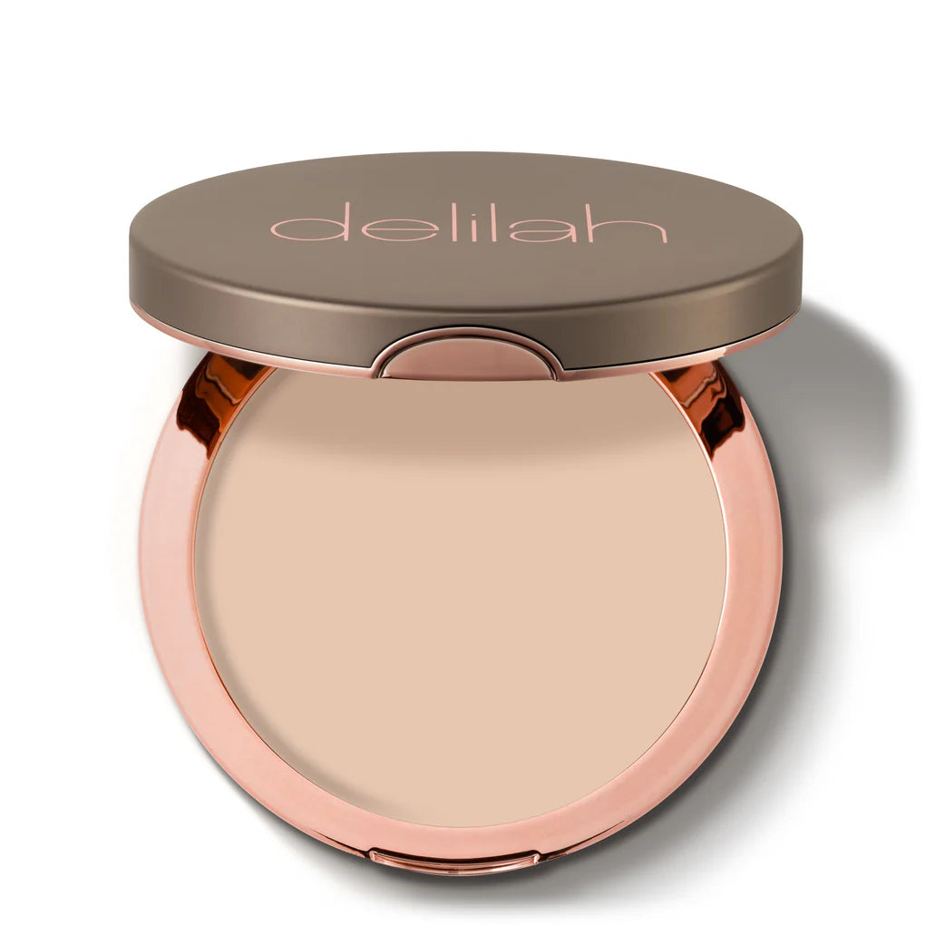 Delilah Cosmetics - Pure Touch Hyaluronic Pressed Powder