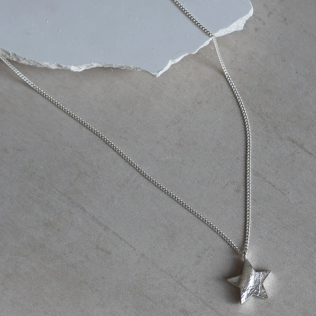 Tutti & Co Distance Necklace