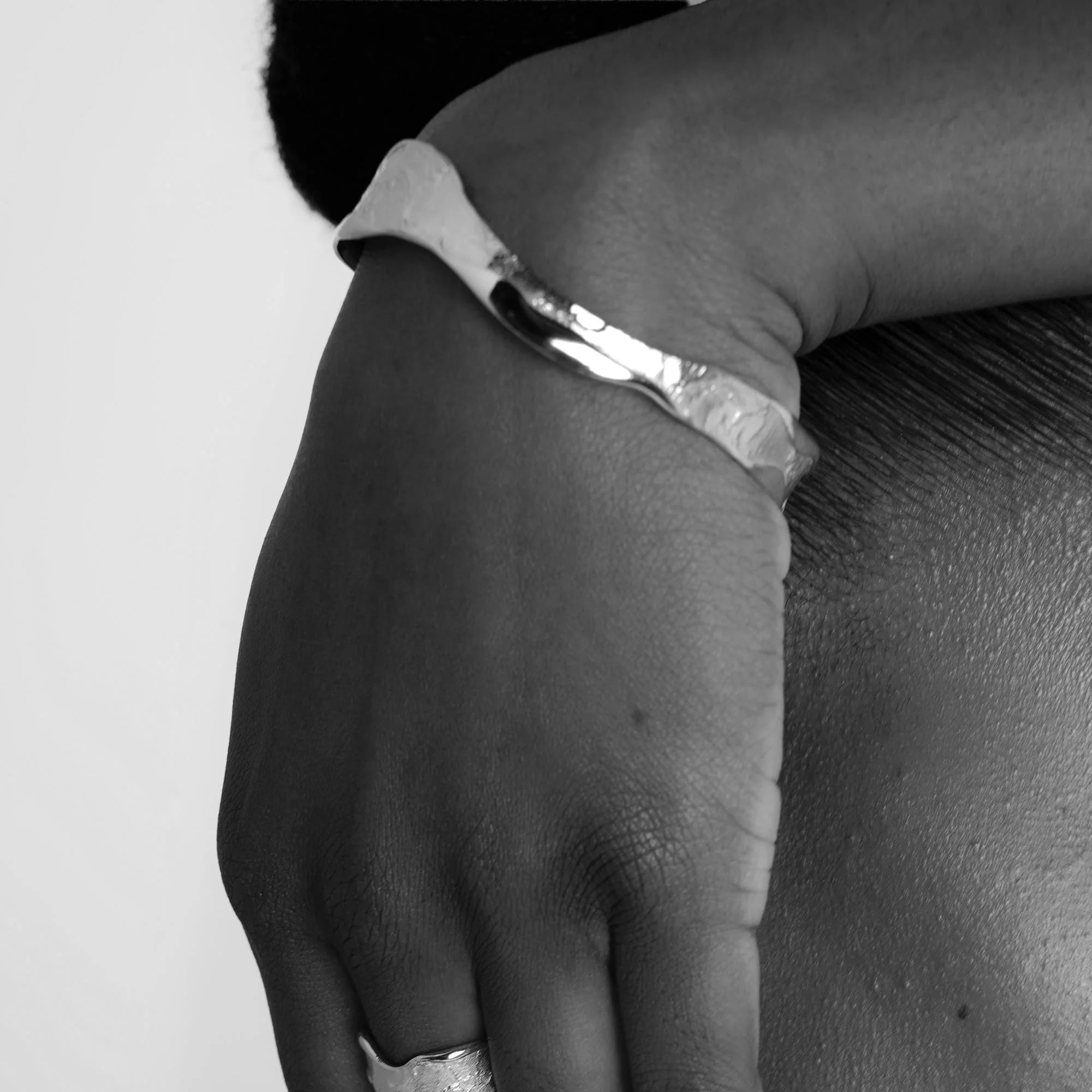 Tutti & Co. Edge Bangle