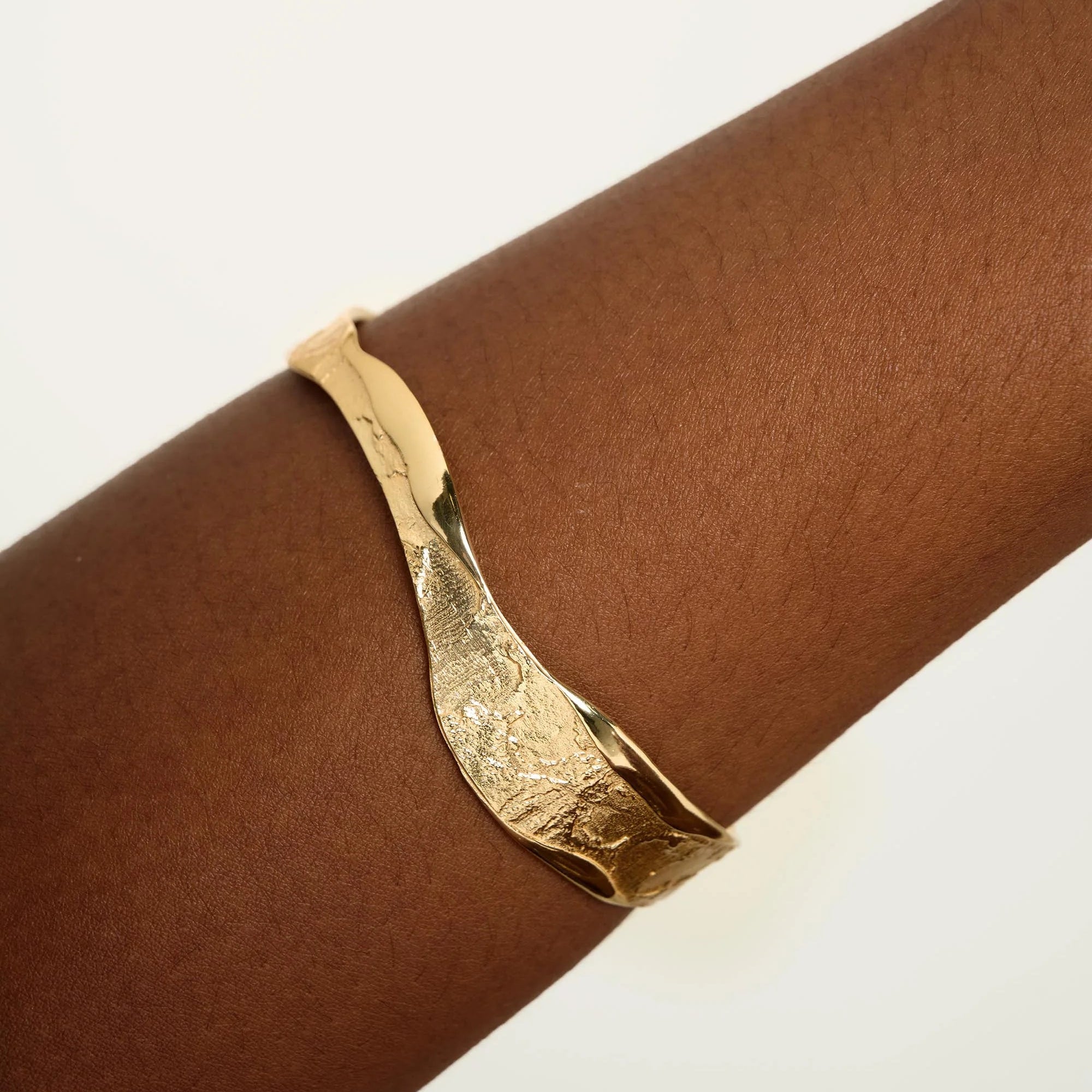 Tutti & Co. Edge Bangle