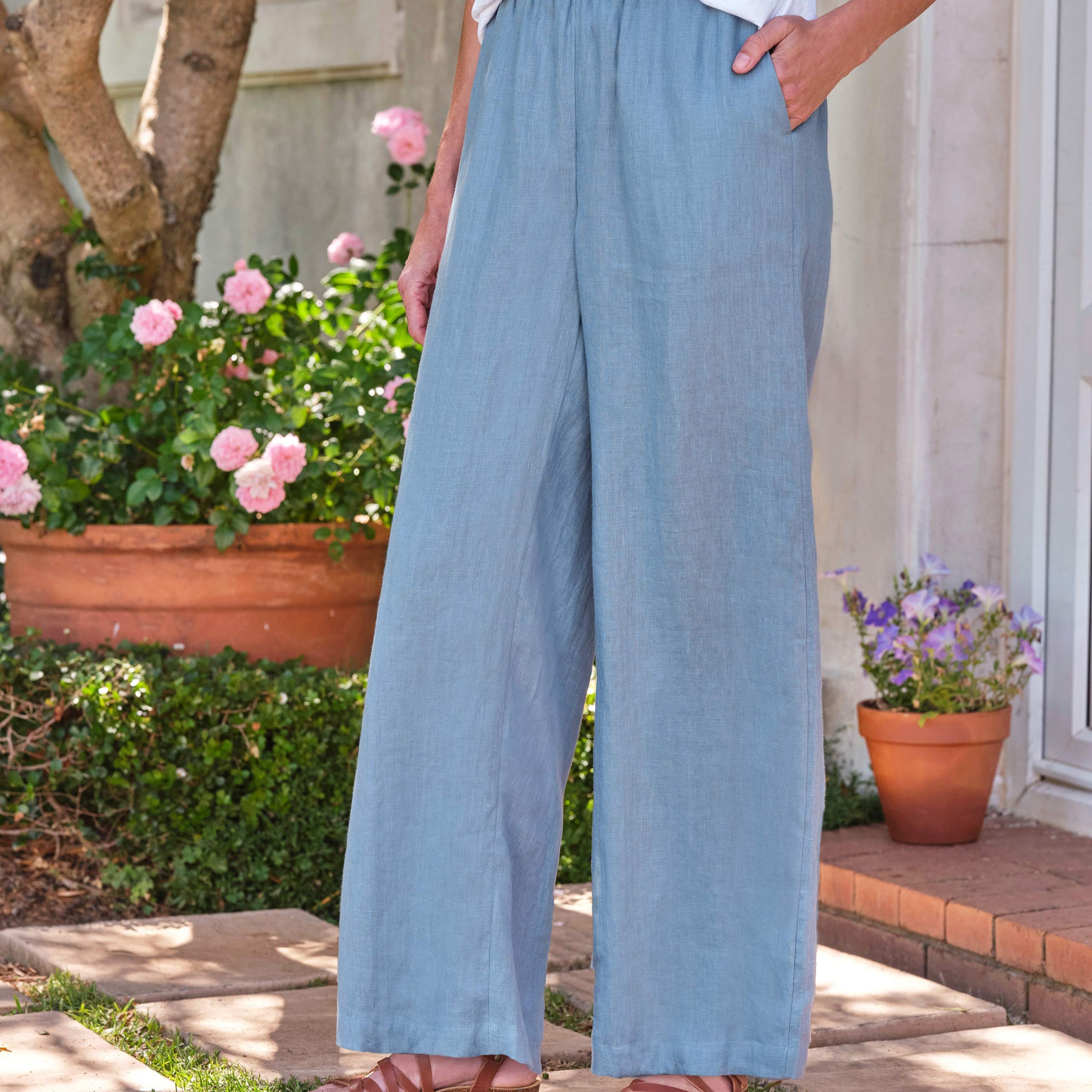 Woolovers - Wide Leg Full Length Linen Trousers