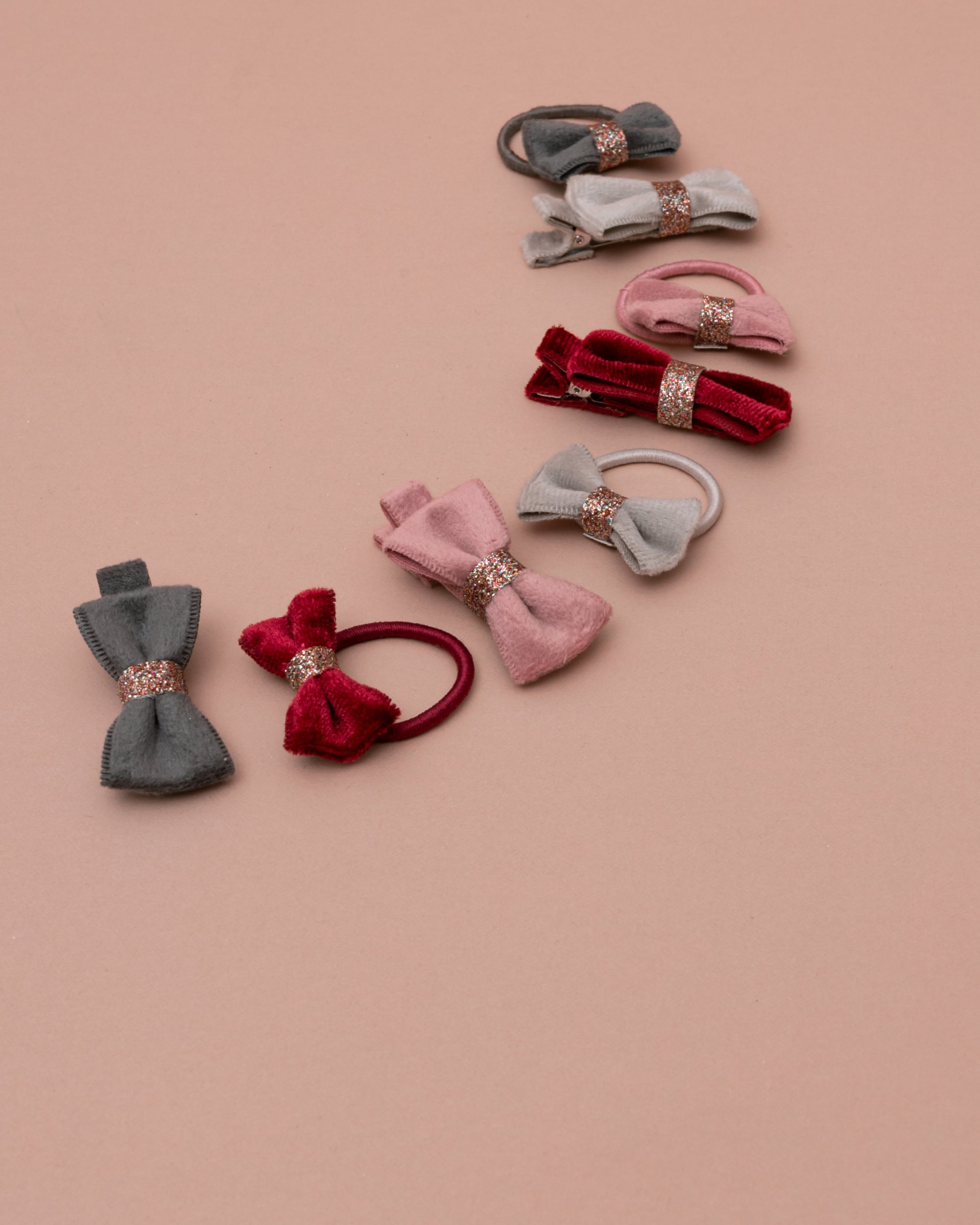 Mimi & Lula Christmas Velvet Bow Ponies