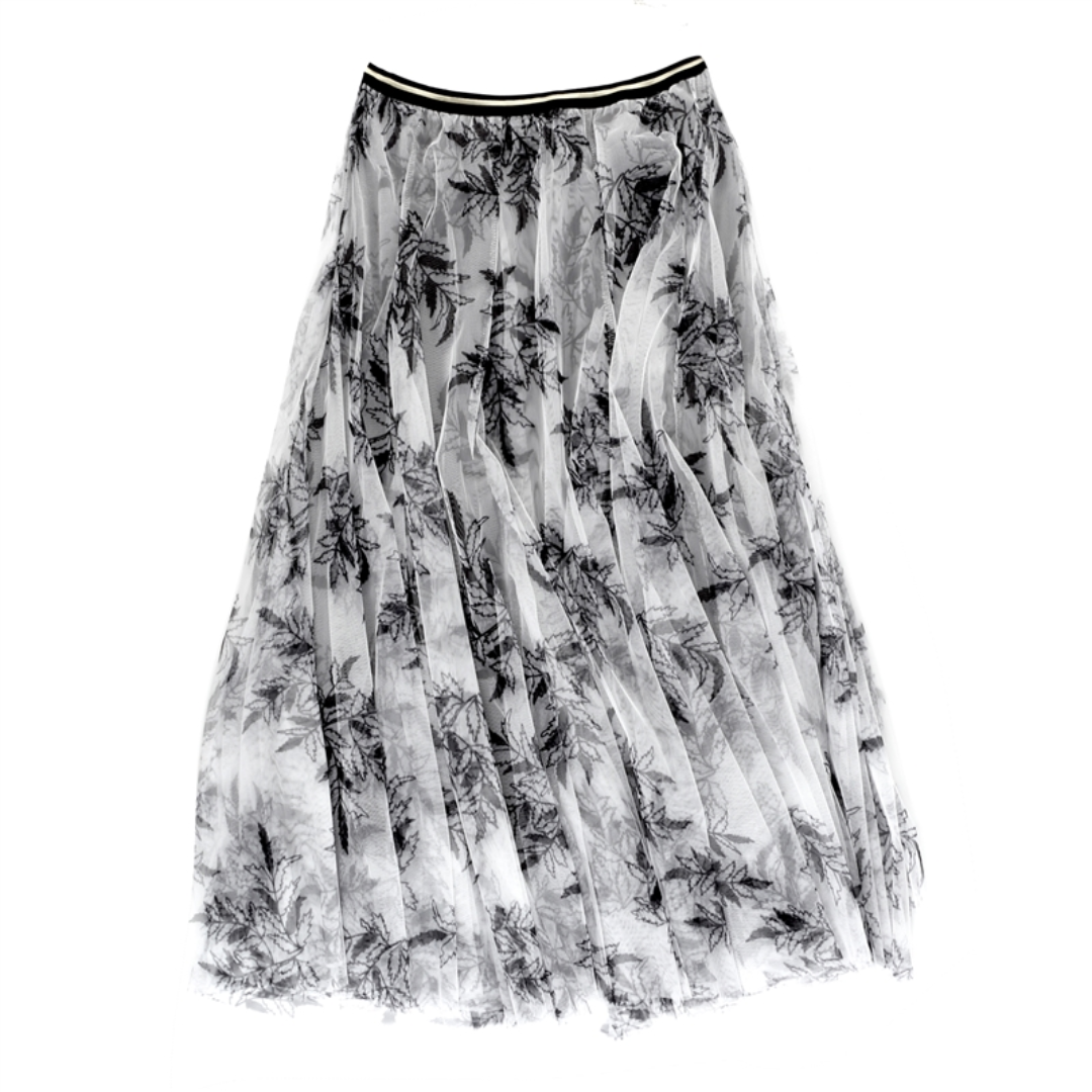 White Leaf Patterned Tulle Skirt